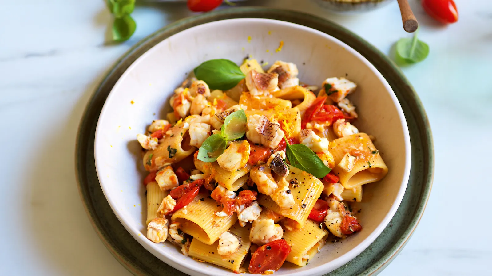 Pasta con ragù di scoglio