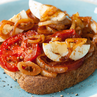 Eggs paprika