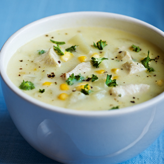 Chunky chicken and sweetcorn soup