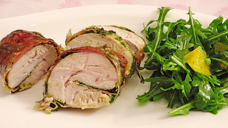 Hähnchenbrust im Bärlauch-Schinken-Mantel
