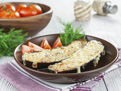 Aubergines farcies à la viande hachée faciles